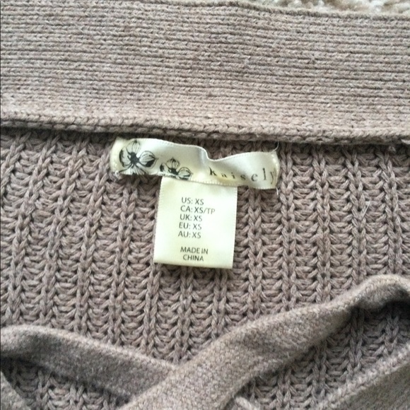 Sweater - Picture 5 of 14